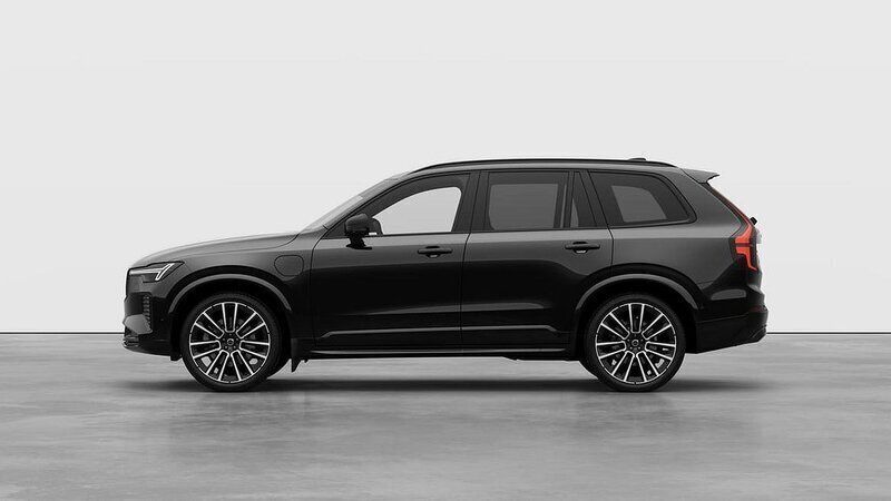 Svart Begagnad 2025 Volvo XC90 Ultra SUV | 989 500 kr - Bild 1/4