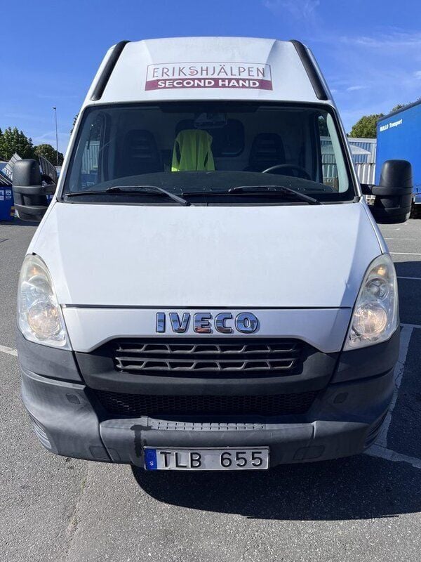 Vit Begagnad 2013 Iveco Daily Van | 80 000 kr (Superpris) - Bild 1/4