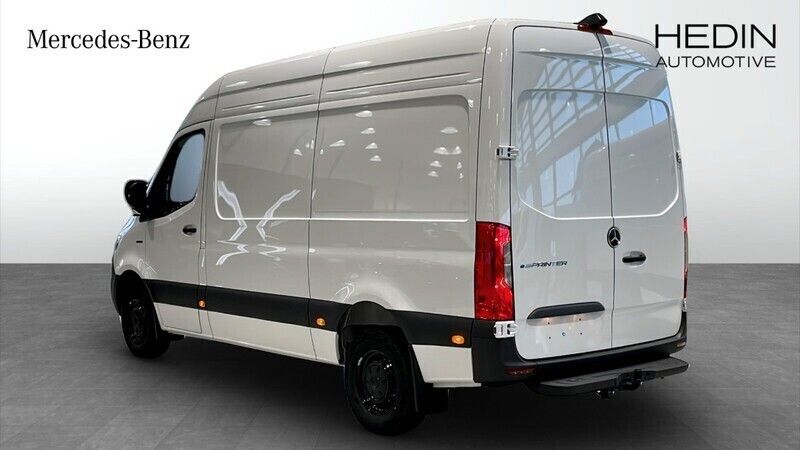 Begagnad Mercedes E-Sprinter 11 kW (15 HK) 2024 Vit Van