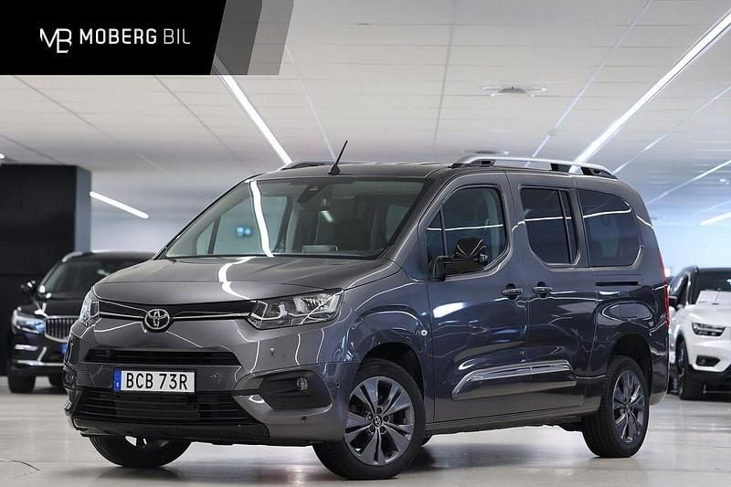 Mörkgrå Begagnad 2022 Toyota Proace Verso City Kombi | 299 900 kr (Superpris) - Bild 1/3