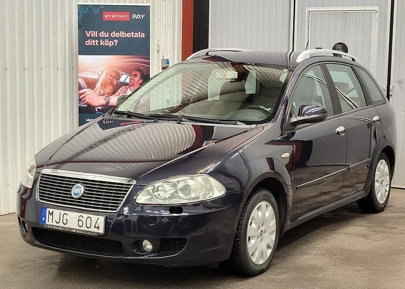 Mörkblå Begagnad 2006 Fiat Croma Halvkombi | 35 900 kr - Bild 1/4
