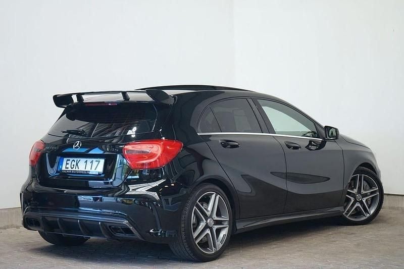 Begagnad Mercedes A45 AMG AMG 361 HK (265 kW) 2014 Svart Halvkombi