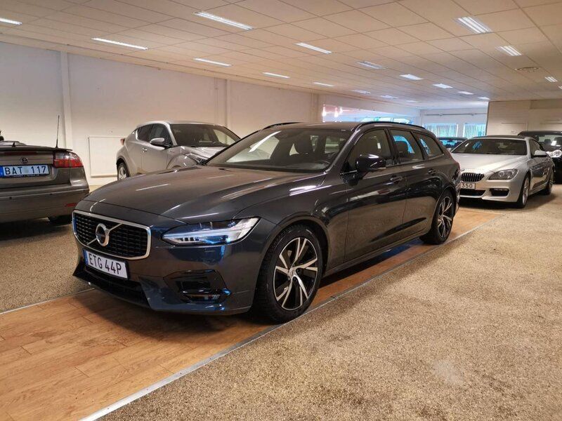Begagnad Volvo V90 R-Design 191 HK (140 kW) 2020 Grå (mgrå met) Kombi