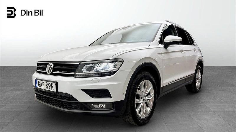Vit (pure white) Begagnad 2019 VW Tiguan Executive SUV | 279 900 kr (Marknadspris) - Bild 1/4