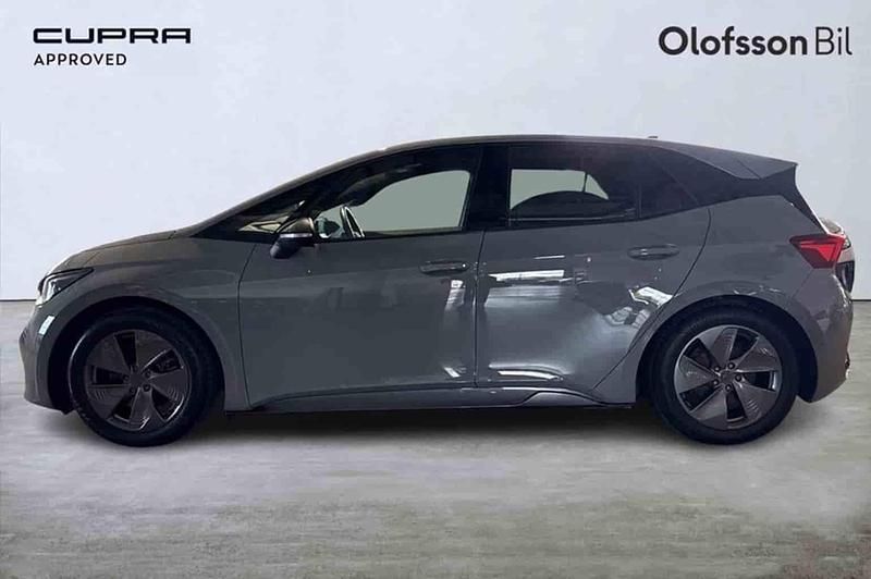 Grå Begagnad 2023 Cupra Born Halvkombi | 279 900 kr (Lite dyr) - Bild 1/1