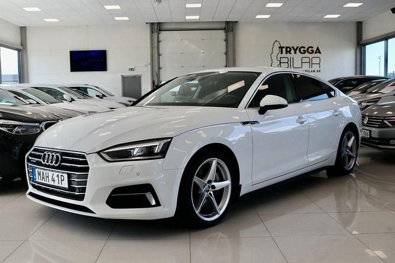 Vit Begagnad 2019 Audi A5 Sportback Proline Halvkombi | 259 000 kr (Bra pris) - Bild 1/4