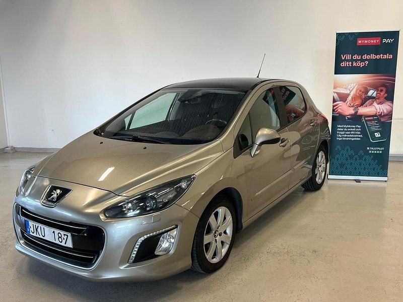 Grå Begagnad 2011 Peugeot 308 GTi Halvkombi | 59 800 kr (Marknadspris) - Bild 1/4