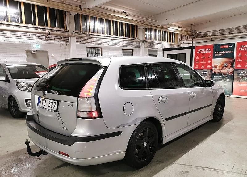 Begagnad Saab 9-3 Vector 175 HK (128 kW) 2006 Grå Kombi