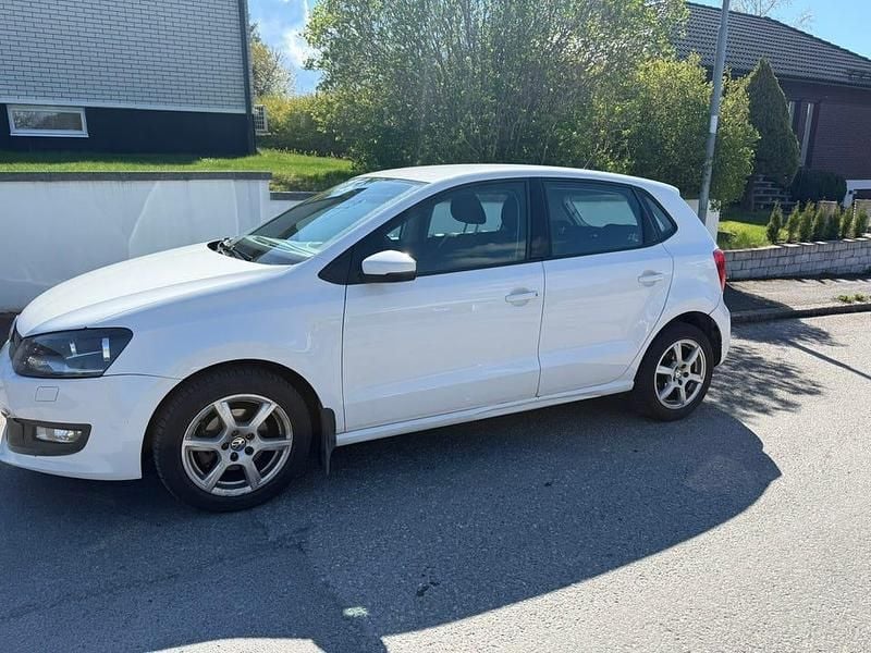 Begagnad VW Polo 86 HK (63 kW) 2010 Halvkombi