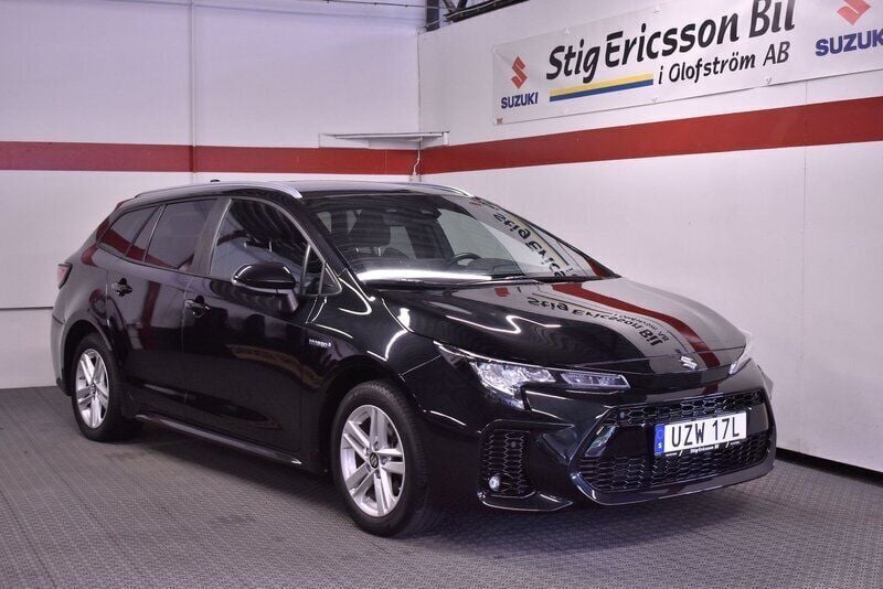 Svart Begagnad 2021 Suzuki Swace Kombi | 208 500 kr (Bra pris) - Bild 1/4