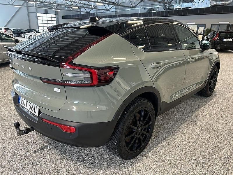 Begagnad Volvo C40 300 kW (408 HK) 2021 Grön SUV