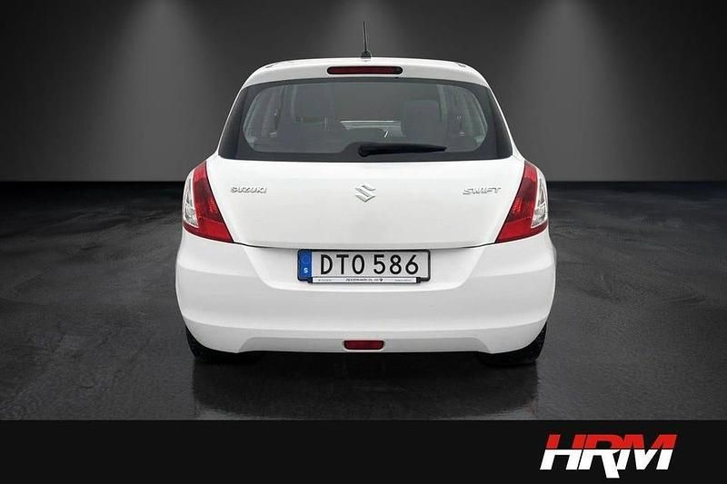 Begagnad Suzuki Swift Comfort 94 HK (69 kW) 2016 Vit Halvkombi