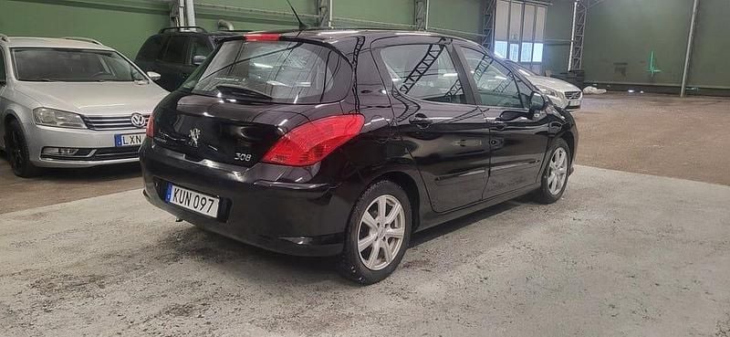 Begagnad Peugeot 308 120 HK (88 kW) 2010 Svart