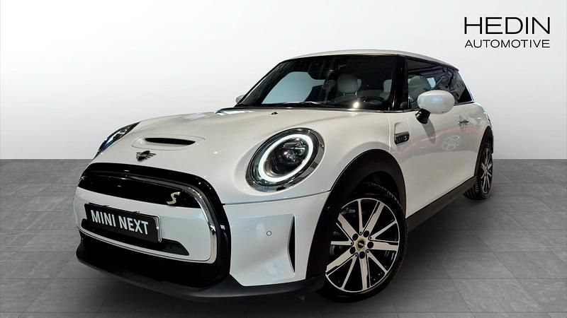 Begagnad Mini Cooper SE 135 kW (184 HK) 2023 Vit Halvkombi