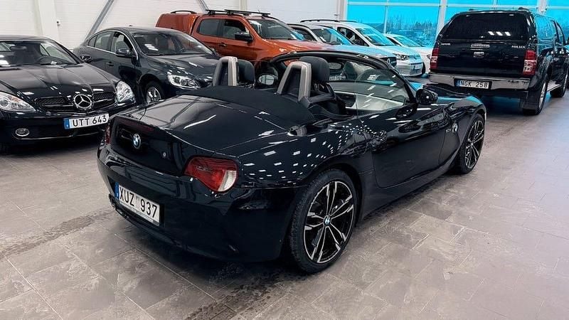 Begagnad BMW Z4 265 HK (194 kW) 2006 Svart Cab