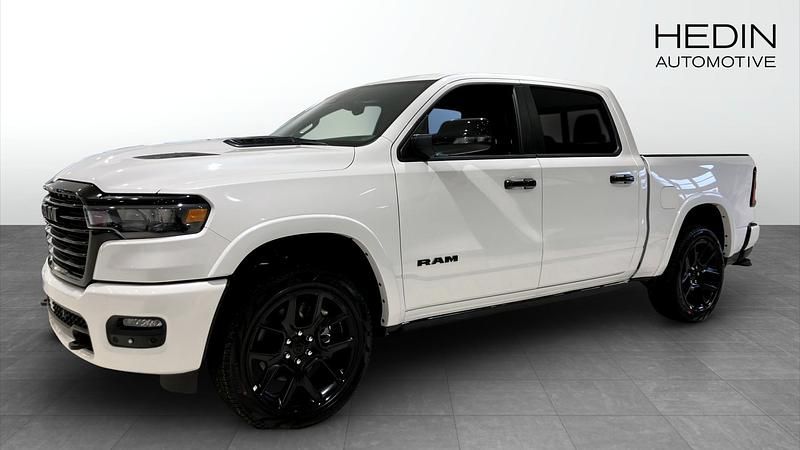 Ny 2025 RAM 1500 Pickup | 939 900 kr (Bra pris) - Bild 1/4