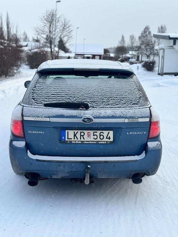 Begagnad Subaru Legacy 165 HK (121 kW) 2007 Kombi