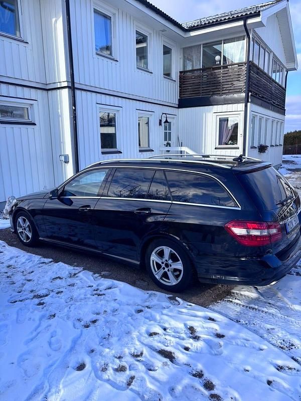 Begagnad Mercedes E220 170 HK (125 kW) 2013