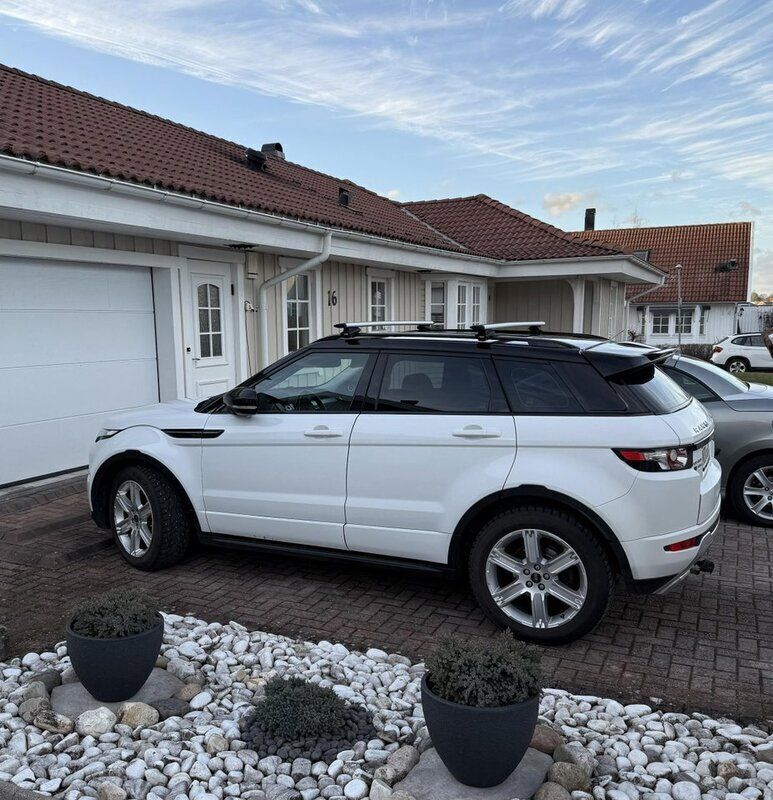 Vit Begagnad 2012 Land Rover Range Rover evoque SUV | 139 000 kr (Marknadspris) - Bild 1/4
