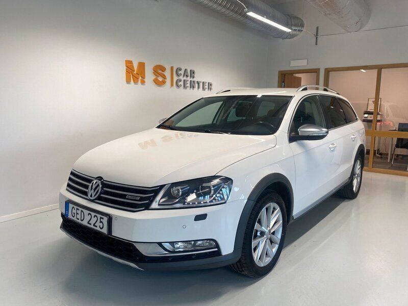 Vit Begagnad 2014 VW Passat Alltrack Kombi | 109 800 kr (Marknadspris) - Bild 1/4
