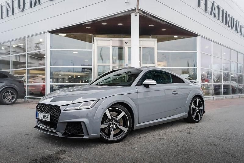 Begagnad Audi TT RS Comfort 500 HK (367 kW) 2018 Grå Sportkupé