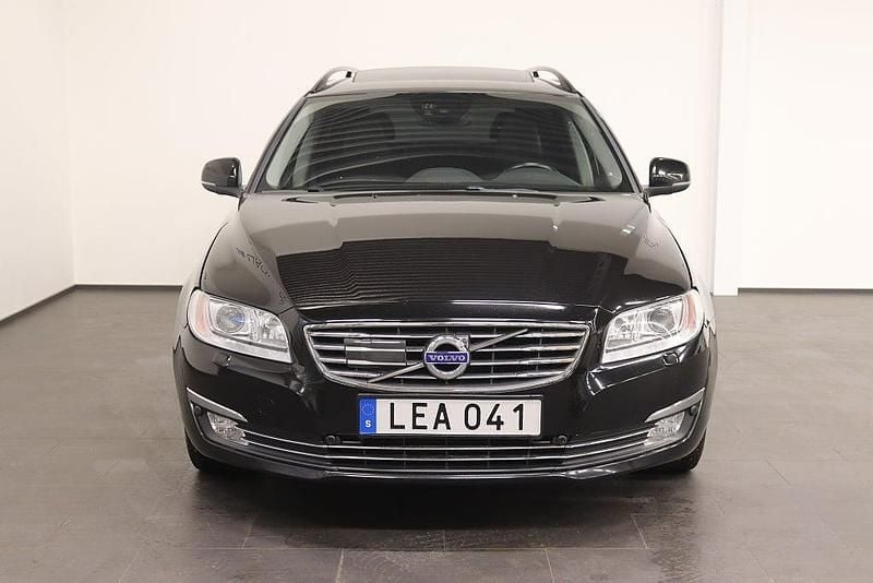 Begagnad Volvo V70 Standard 181 HK (133 kW) 2015 Svart Kombi