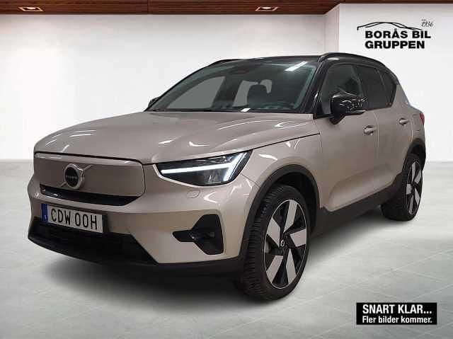 Grå Begagnad 2023 Volvo XC40 Plus SUV | 349 000 kr - Bild 1/2
