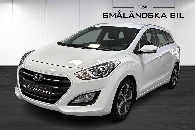 Vit Begagnad 2017 Hyundai i30 Comfort Kombi | 99 000 kr (Marknadspris) - Bild 1/4