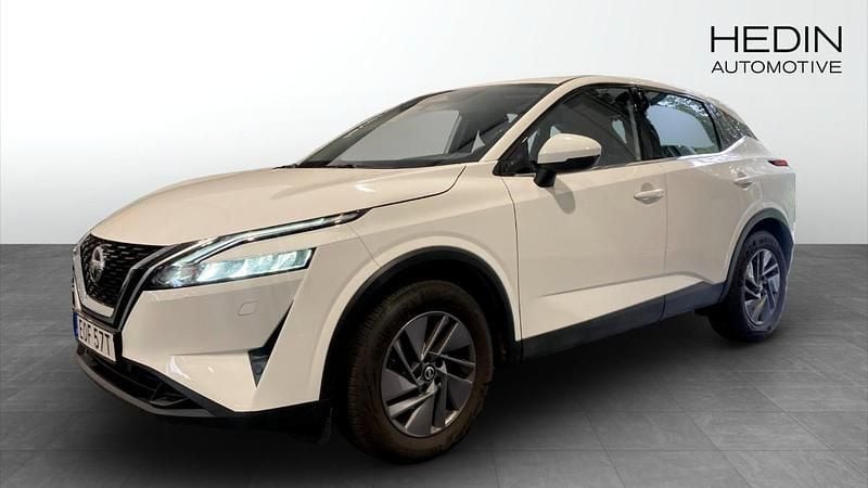 Vit (white) Begagnad 2022 Nissan Qashqai 360º SUV | 234 800 kr (Superpris) - Bild 1/4
