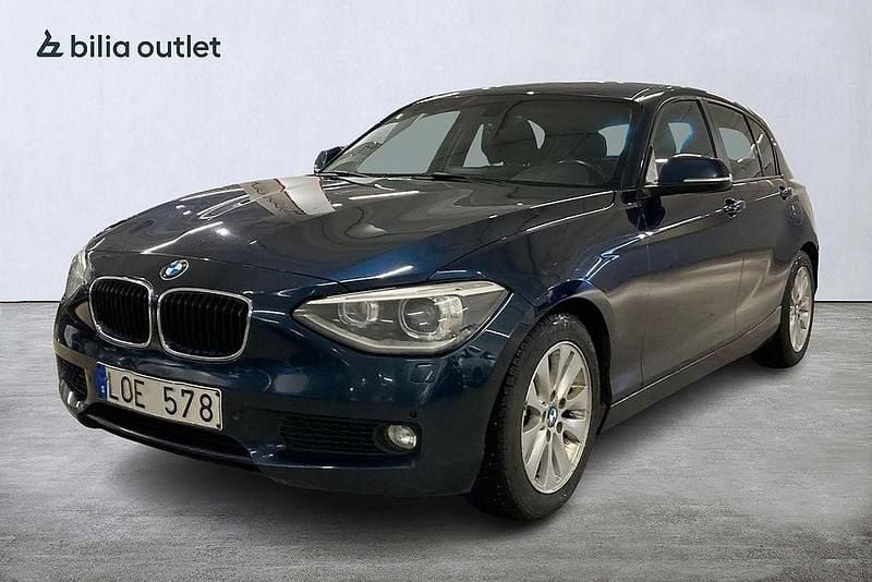 Blå Begagnad 2012 BMW 118 Halvkombi | 85 000 kr (Marknadspris) - Bild 1/4