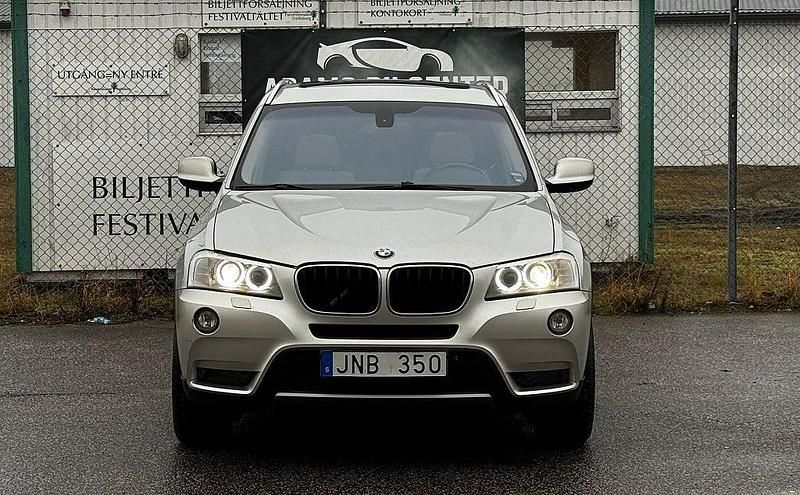 Begagnad BMW X3 184 HK (135 kW) 2011 Ljusgrå SUV