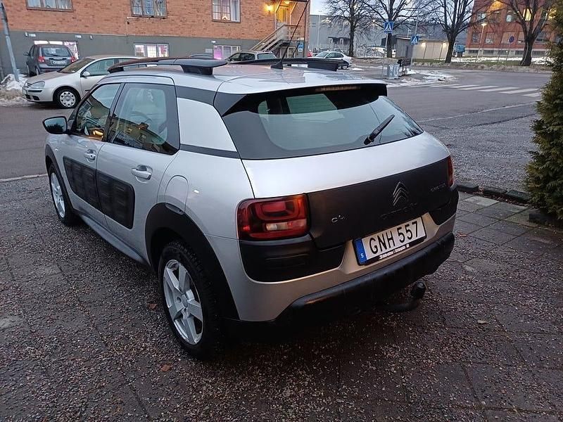 Begagnad Citroën C4 Cactus PureTech 82 HK (60 kW) 2014 Silver Halvkombi