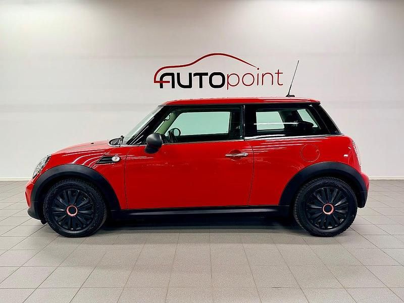 Begagnad Mini ONE Chili 98 HK (72 kW) 2013 Röd Halvkombi