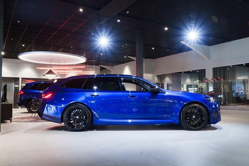 Ny BMW M5 Comfort Edition 2026 Blå Kombi