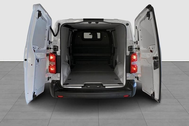 Begagnad Toyota Proace Comfort 101 kW (138 HK) 2024 Vit Minibuss