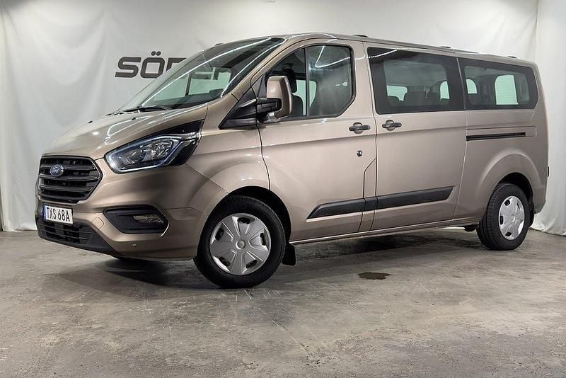 Grå Begagnad 2019 Ford Transit Custom Kombi | 219 900 kr (Marknadspris) - Bild 1/4
