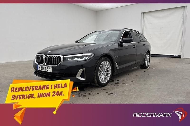 Svart Begagnad 2021 BMW 530e Luxury Line Kombi | 309 800 kr (Bra pris) - Bild 1/3