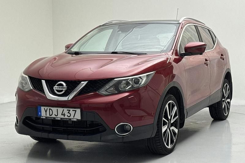 Röd Begagnad 2016 Nissan Qashqai 360º SUV | 158 000 kr (Marknadspris) - Bild 1/4