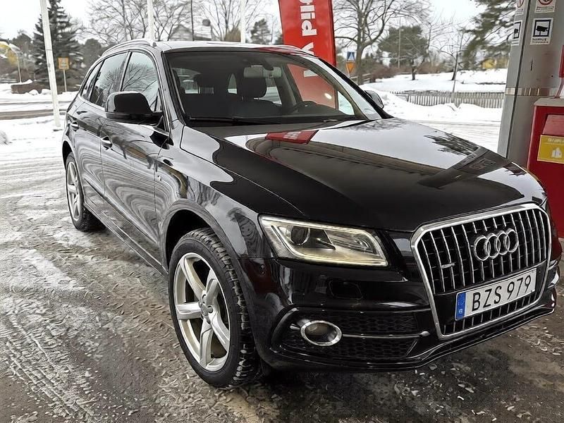 Begagnad Audi Q5 S-Line 190 HK (139 kW) 2017 Svart metallic SUV