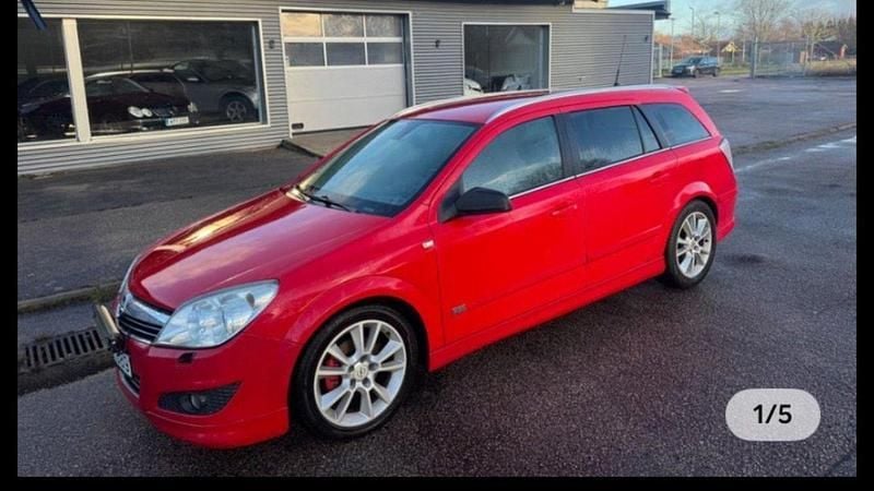 Röd Begagnad 2008 Opel Astra Kombi | 18 000 kr (Bra pris) - Bild 1/1
