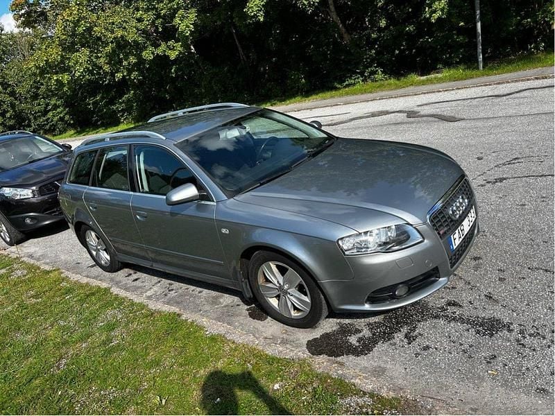 Grå Begagnad 2007 Audi A4 Comfort Kombi | 30 000 kr (Bra pris) - Bild 1/3
