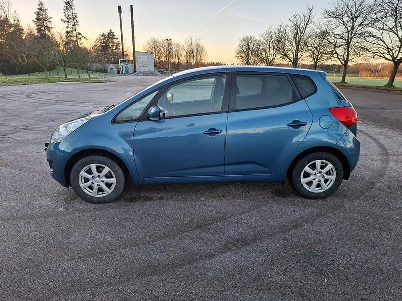 Begagnad 2013 Kia Venga Halvkombi | 49 500 kr (Bra pris) - Bild 1/4