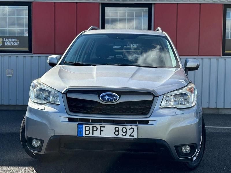 Silver Begagnad 2012 Subaru Forester SUV | 79 900 kr (Dyr) - Bild 1/4