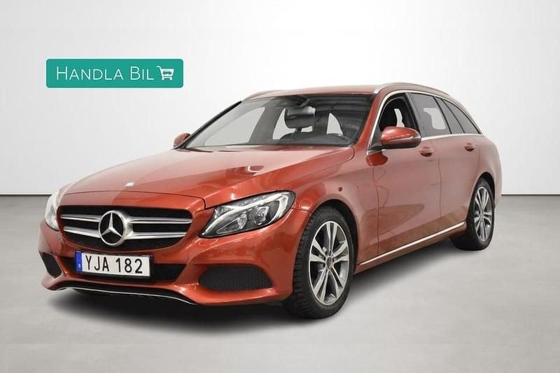 Begagnad Mercedes C220 Avantgarde 170 HK (125 kW) 2016 Röd Kombi