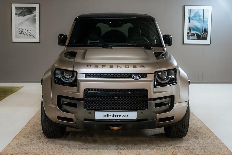 Begagnad Land Rover Defender 426 HK (313 kW) 2025 SUV