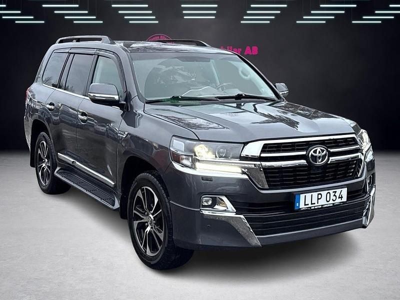 Begagnad Toyota Land Cruiser 265 HK (194 kW) 2008 Grå SUV