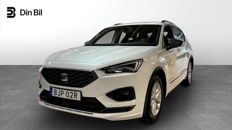 Orix white pearl Begagnad 2021 Seat Tarraco FR SUV | 259 900 kr (Marknadspris) - Bild 1/4