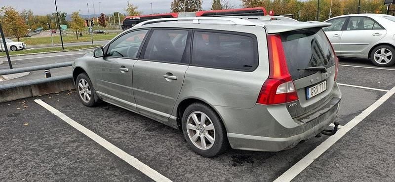 Grön Begagnad 2008 Volvo V70 Kombi | 47 000 kr - Bild 1/3
