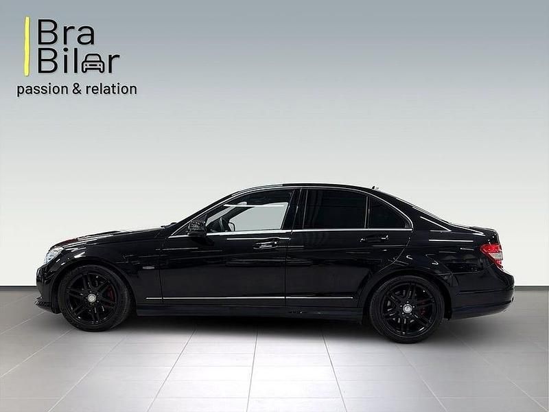 Begagnad Mercedes C180 Avantgarde 156 HK (114 kW) 2011 Svart Sedan