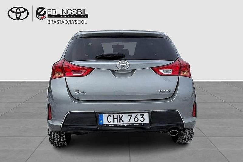 Begagnad Toyota Auris Edition 132 HK (97 kW) 2015 Grå Halvkombi
